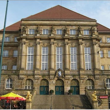 Privatzimmer Am Rathaus Kassel Zewnętrze zdjęcie